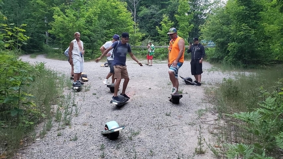 10.5Ah aangedreven kies Wielskateboard 13m/H met LEIDENE Lichten 700W uit